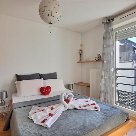 L'Appart' Frontiere-Suisse* Fibre*Chek-In*24/24 Leilighet Saint-Louis  Eksteriør bilde